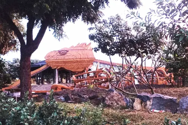 Ferme pédagogique de Saint-Barth – structures bois artisanales